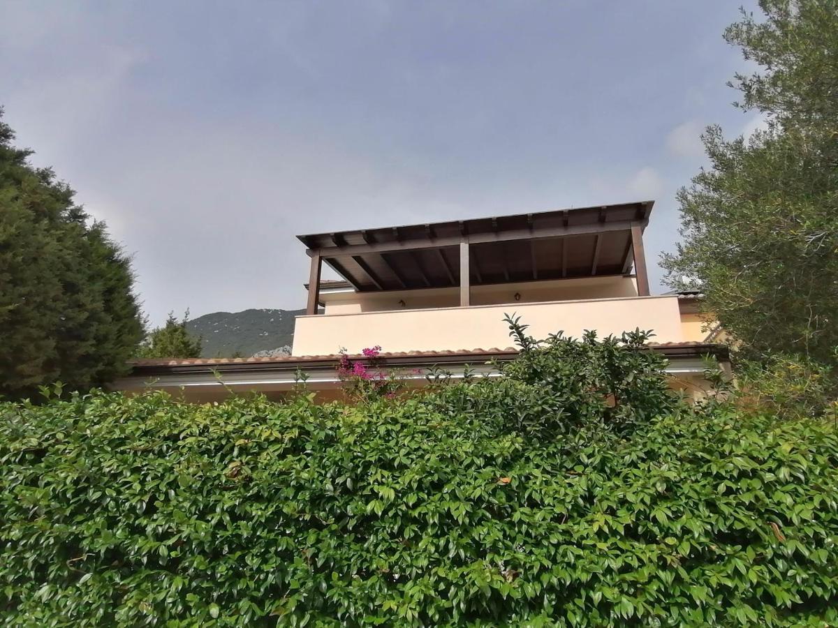 Casa Vacanze Villa Rosa Cala Gonone Exterior foto